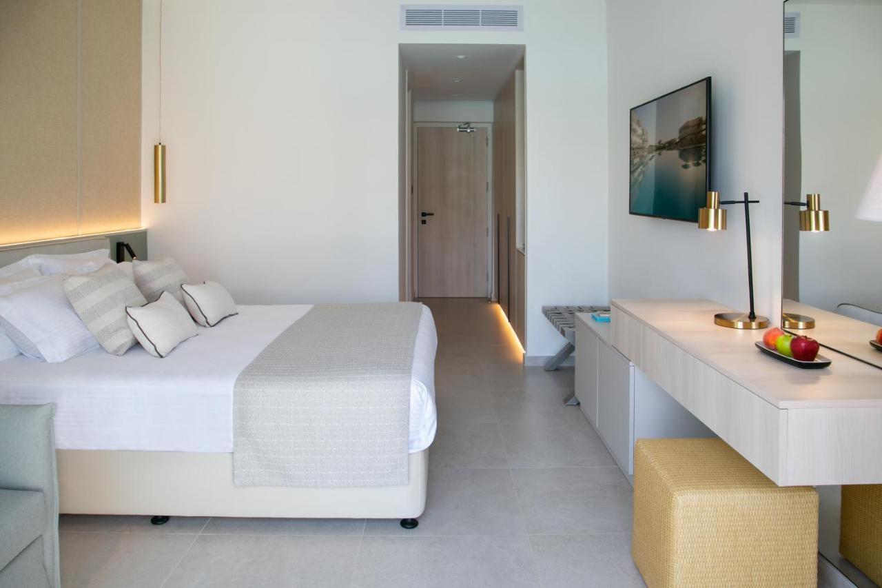 Hotel Atlantica Aqua Blue Protaras Exteriér fotografie
