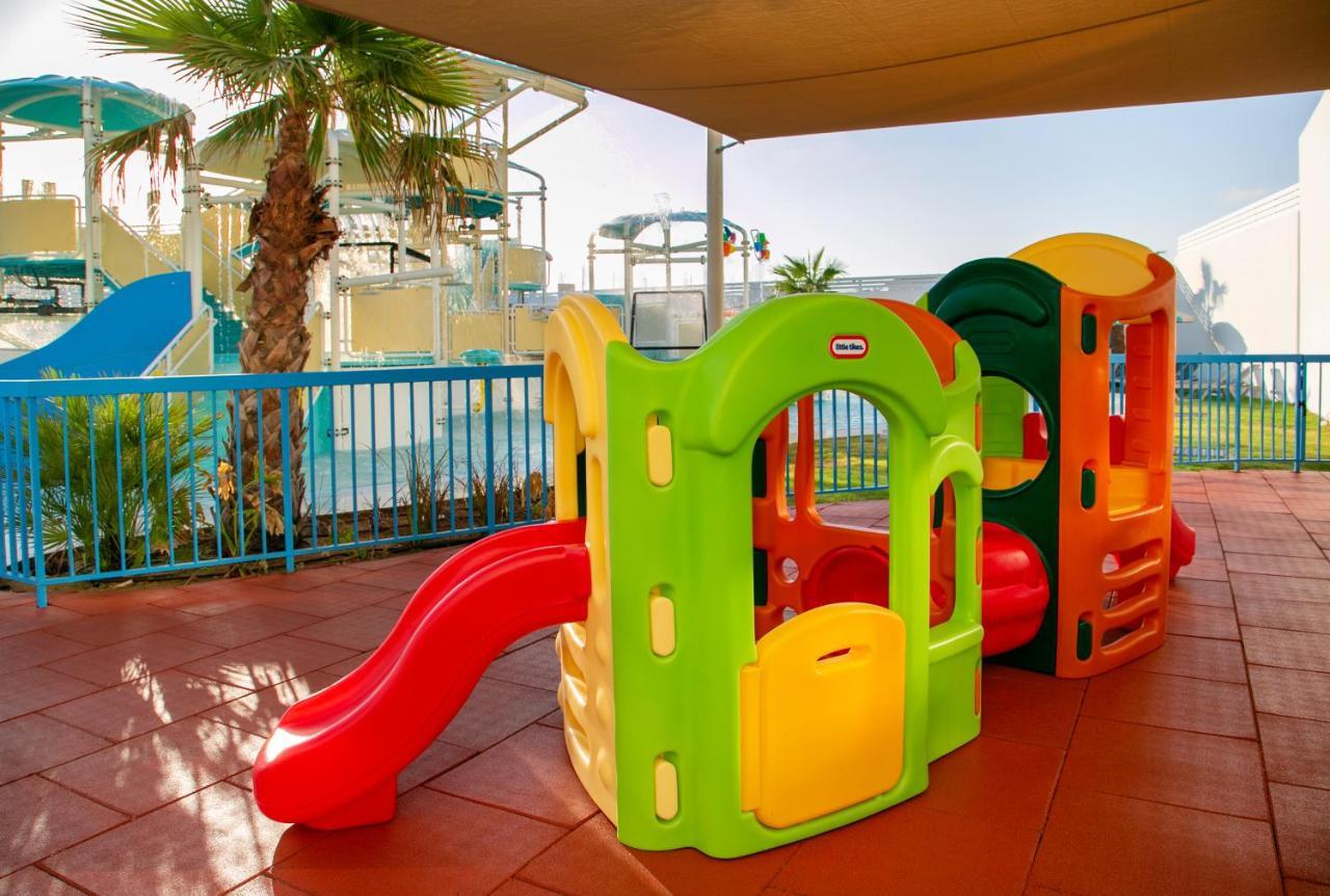 Hotel Atlantica Aqua Blue Protaras Exteriér fotografie